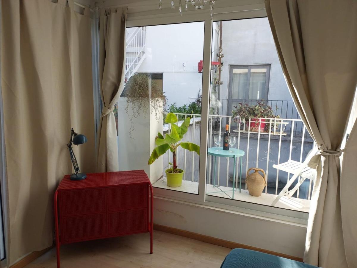 Апартаменты S- Naples Loft With Balcony In The Historic Center Экстерьер фото