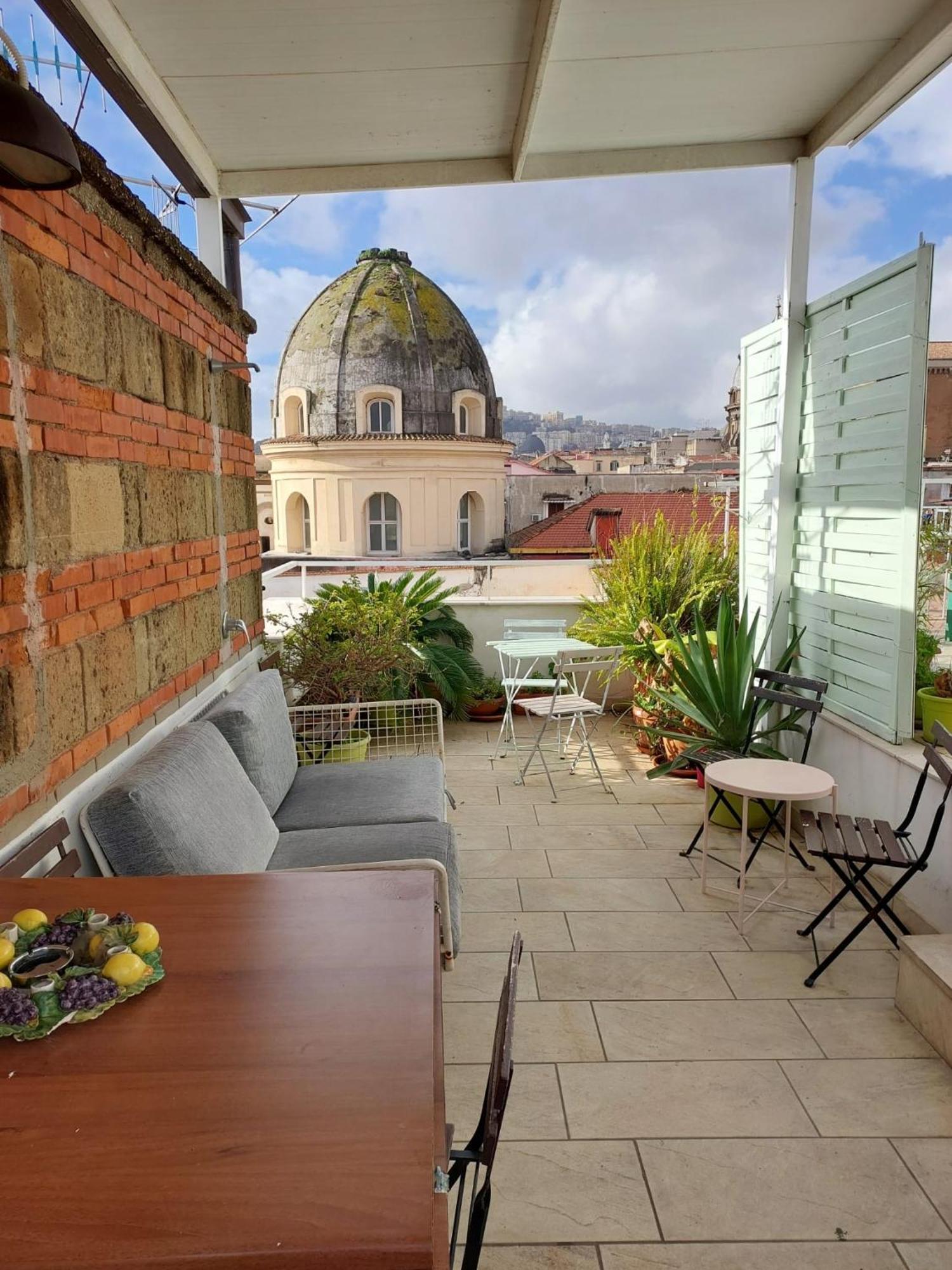 Апартаменты S- Naples Loft With Balcony In The Historic Center Экстерьер фото