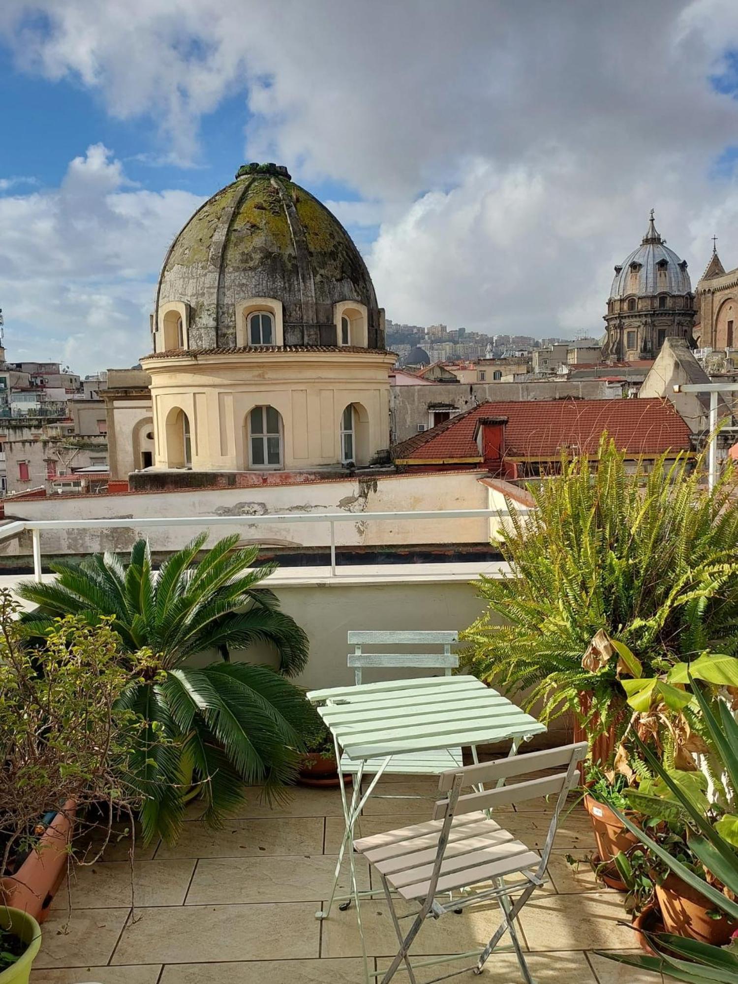 Апартаменты S- Naples Loft With Balcony In The Historic Center Экстерьер фото
